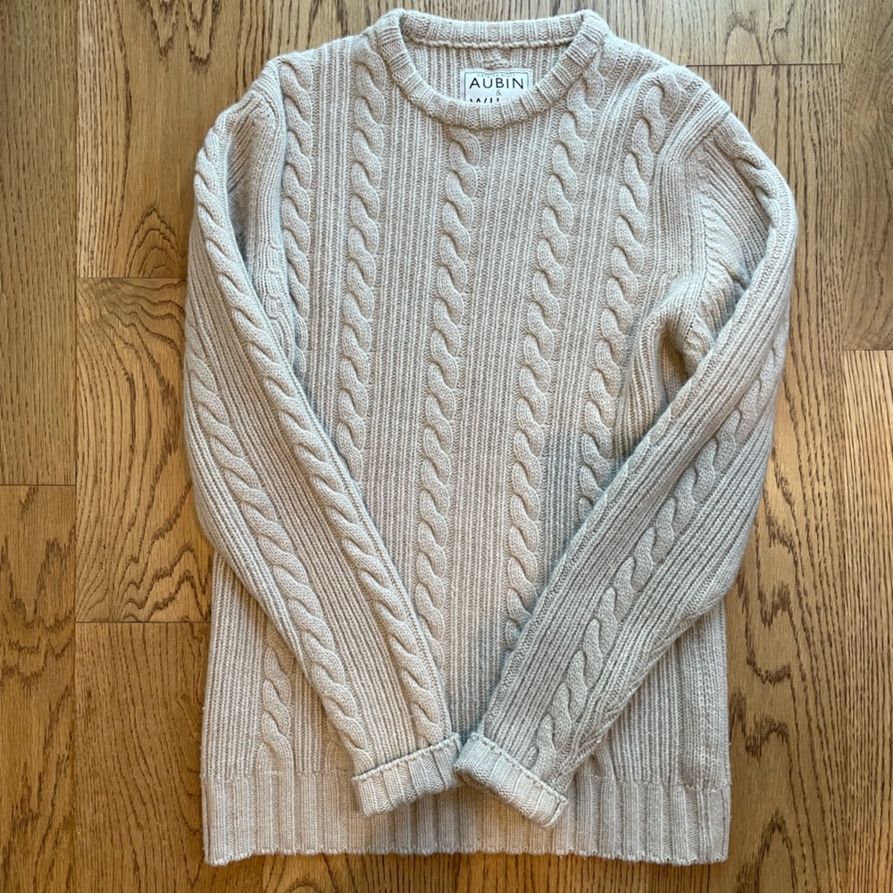 Heavy duty 100% wool sweater made in Scotland. Never worn.